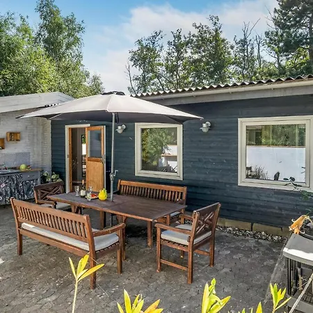 Lovely In Sjaellands Odde With Kitchen Tjorneholm